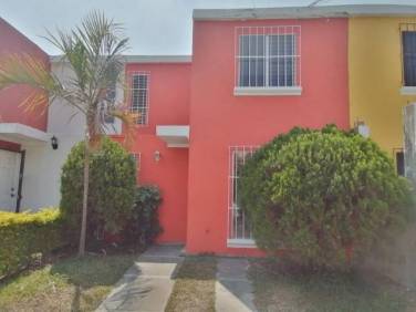 Casa en Renta Paseo de las Fuentes II Villa Nueva - Image 1