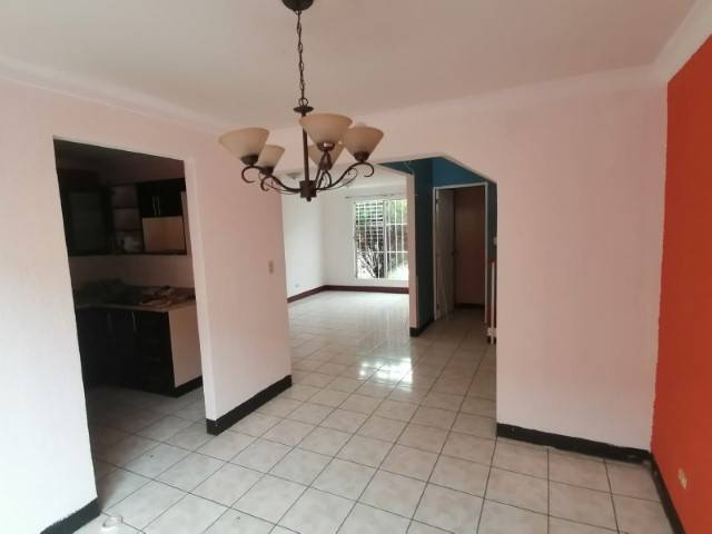Casa en Renta Paseo de las Fuentes II Villa Nueva - Miniatura 3