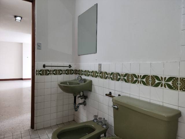 Apartamento en Renta Zona 9 Ciudad Guatemala - Miniatura 8