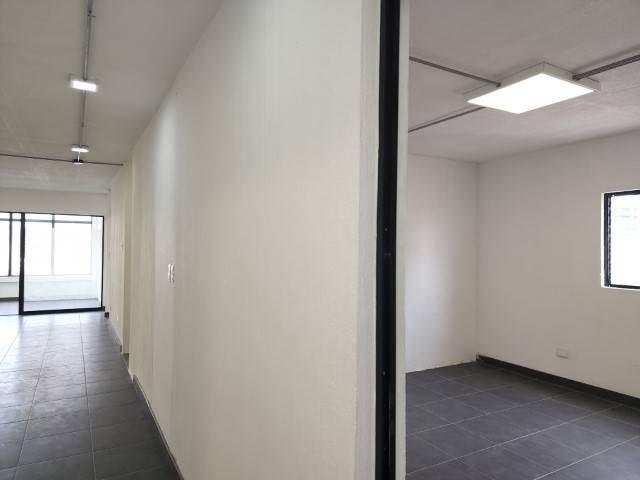 Oficina en Alquiler sobre 7a. Avenida Zona 4 Guatemala - Miniatura 7