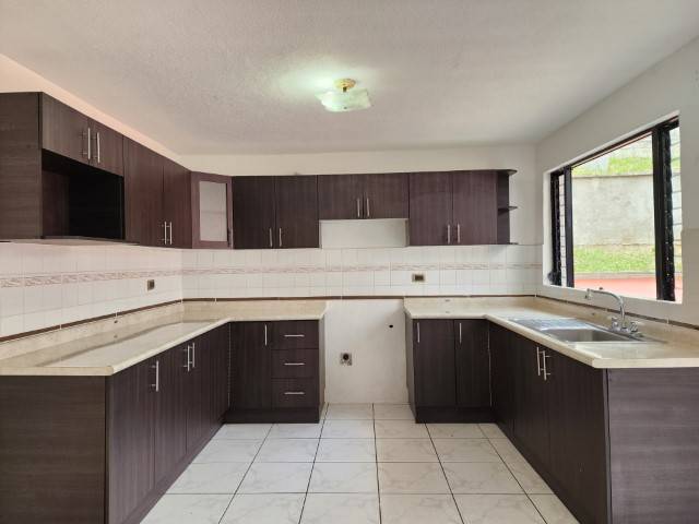 Casa en Venta en Condominio sobre Bulevar San Cristóbal - Miniatura 6