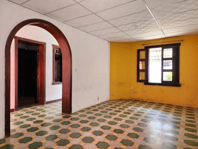 Casa en Renta para Oficinas o Bodega Zona 2 Guatemala - Miniatura 6
