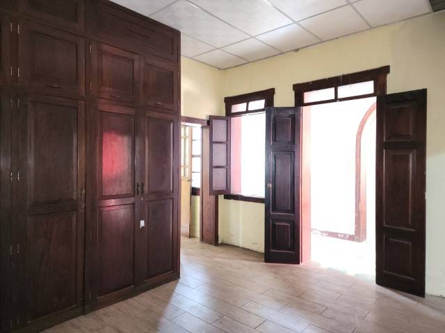 Casa en Renta para Oficinas o Bodega Zona 2 Guatemala - Miniatura 11