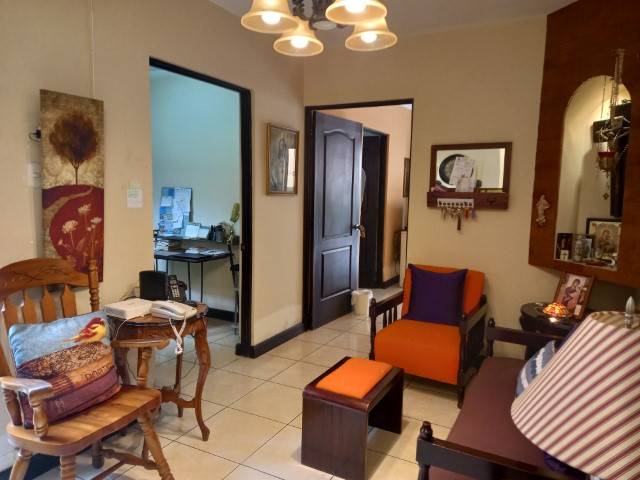 Casa en Venta San Cristóbal en colonia con garita - Image 2