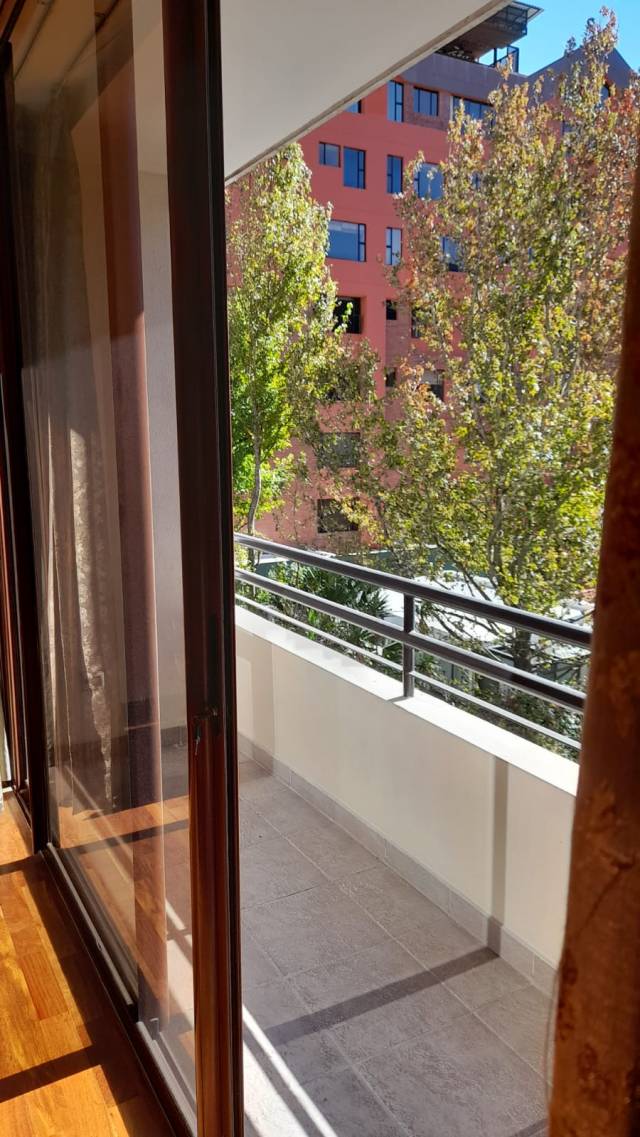 Apartamento en venta zona 14 - Image 2
