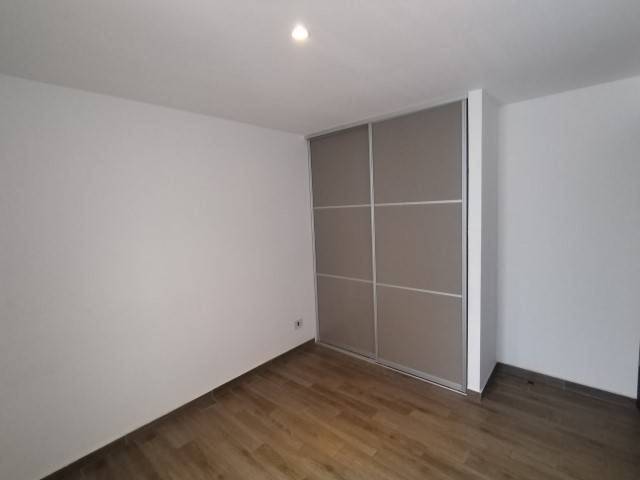 Apartamento en Renta Zona 10 cerca de Los Próceres - Miniatura 8