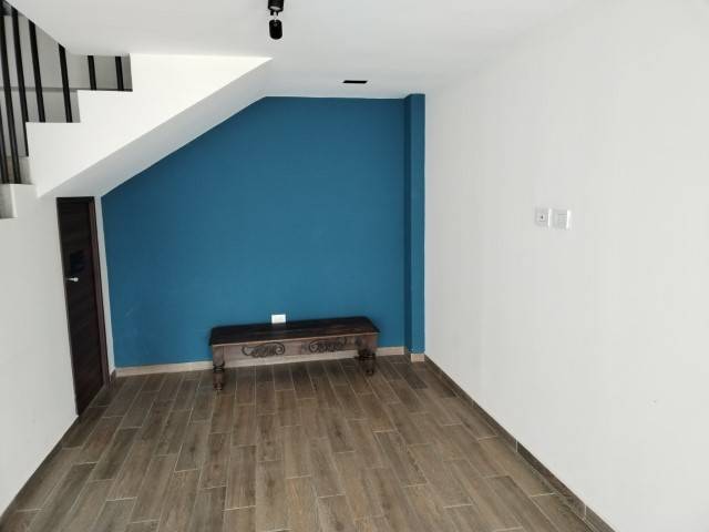 Oficina en Renta Zona 10 cerca de Bulevar Los Próceres - Miniatura 7