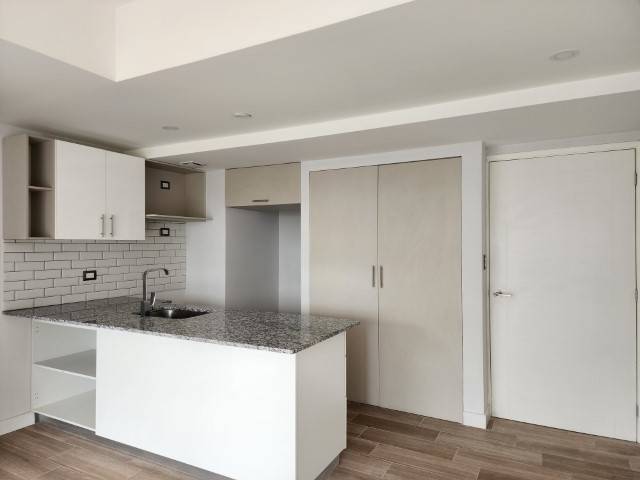 Apartamento en Venta Zona 11 Ciudad de Guatemala - Image 3