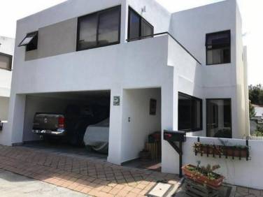 HERMOSA CASA EN RENTA SANTUARIA MUXBAL - Image 1
