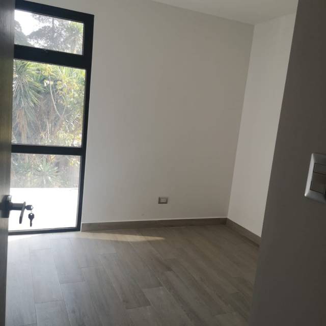 Apartamento en renta zona 15, Colonia trinidad - Image 2