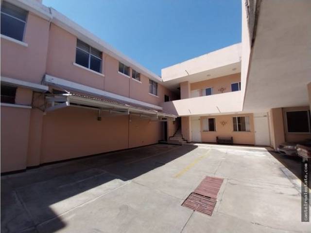 Apartamento en renta en zona 9 Ciudad - Image 2