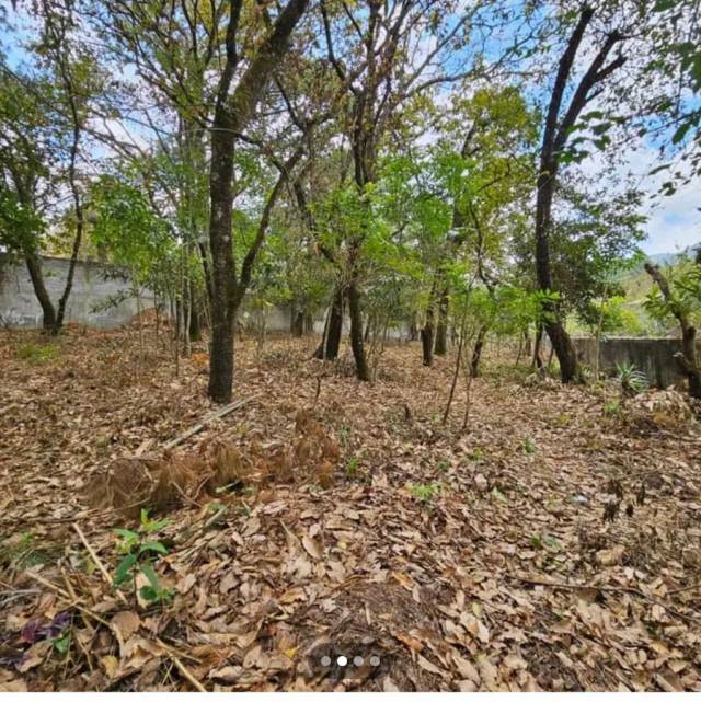 Terreno semi plano 1417 m2 zona 6 Mixco - Image 2