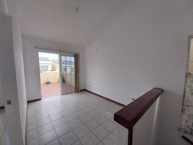CASA EN VENTA EN ALTOS ARRAZOLA - Image 3