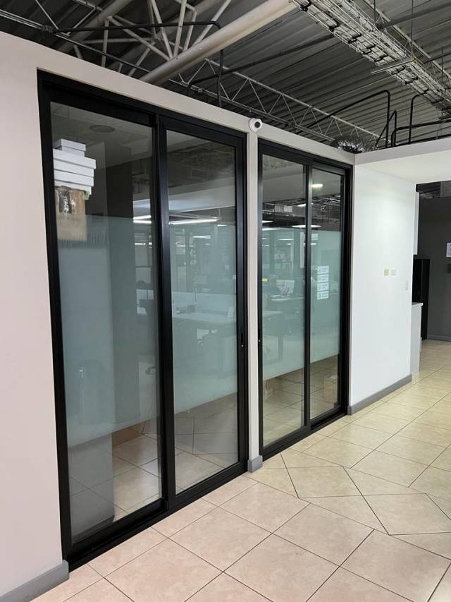Edificio De Oficinas en Renta - Image 5