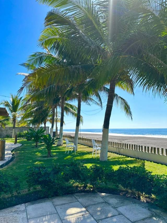 VENDO HERMOSA CASA EN HAWAII, MONTERRICO - Image 2