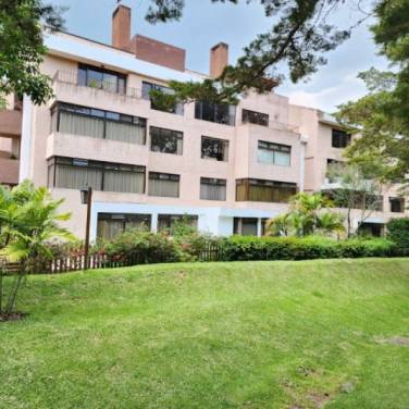 Apartamento grande en Renta Zona 15 San Lázaro - Image 1