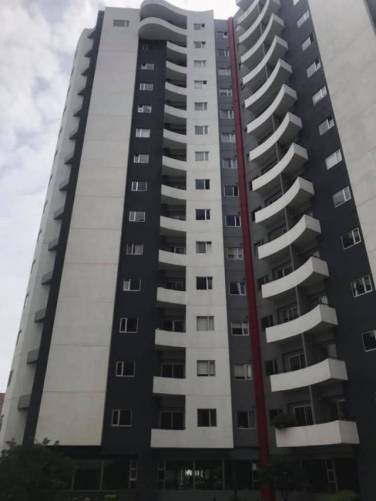 RENTO APARTAMENTO EN ZONA 11, PARQUE 11 - Image 1