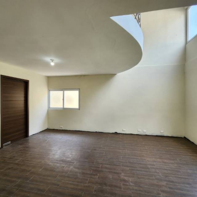 Casa Venta Balcones de San Cristóbal de 5 habitaciones - Image 5