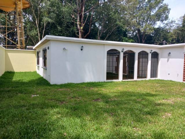 Casa de Un Nivel y Jardín en Venta, Arrazola Fraijanes - Image 3