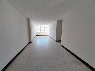 Apartamento en renta zona 9.