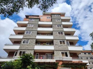 Apartamento en Renta Jardines de La Floresta con Balcón - Image 1