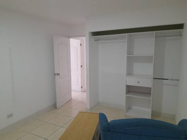 Apartamento en Renta Jardines de La Floresta con Balcón - Miniatura 8