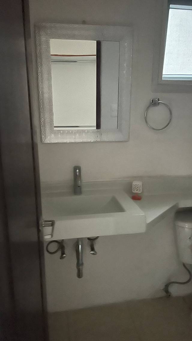 APARTAMENTO EN RENTA NUEVO EN PARQUE 7 - Miniatura 7