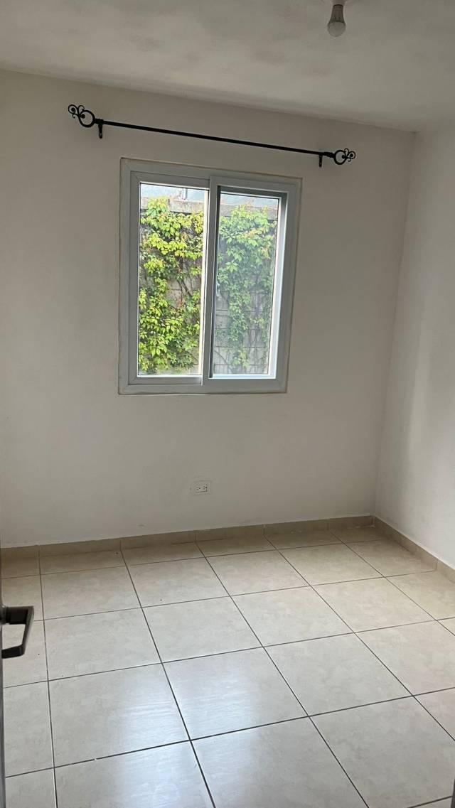 APARTAMENTO EN RENTA NUEVO EN PARQUE 7 - Miniatura 8
