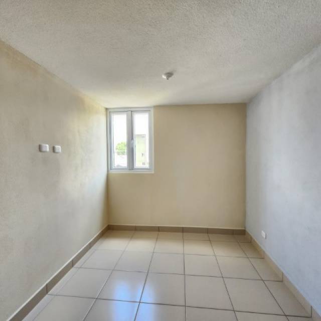 Apartamento en Renta Los Alamos San Miguel Petapa - Miniatura 9