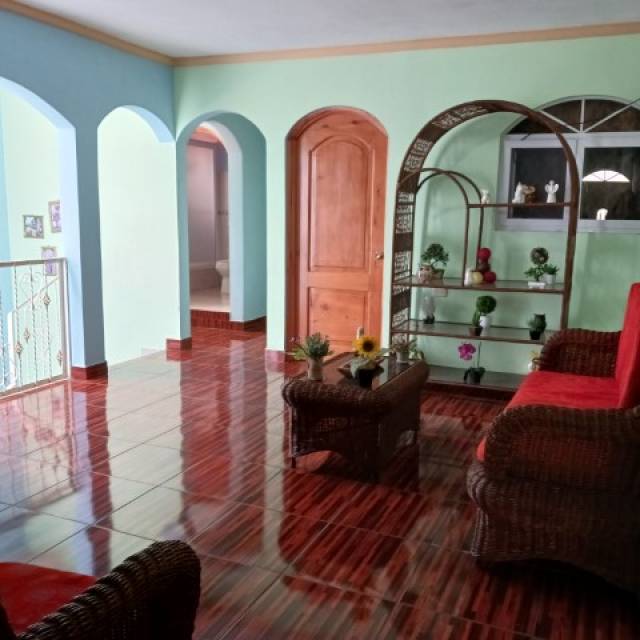 Casa en Venta con Jardín Balcones de San Cristóbal - Image 5