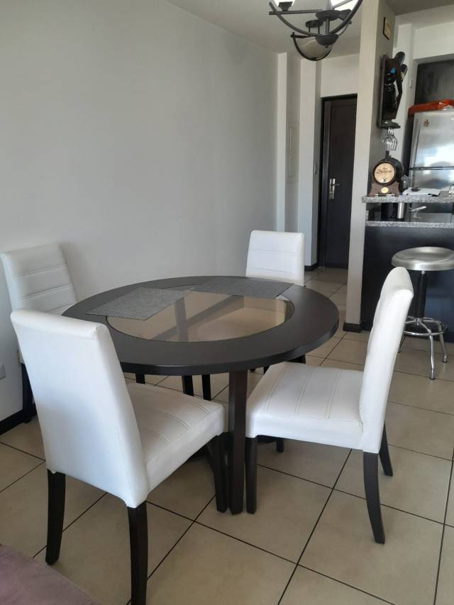 RENTO APARTAMENTO EN ZONA 13, AVENIDA HINCAPIE - Miniatura 3