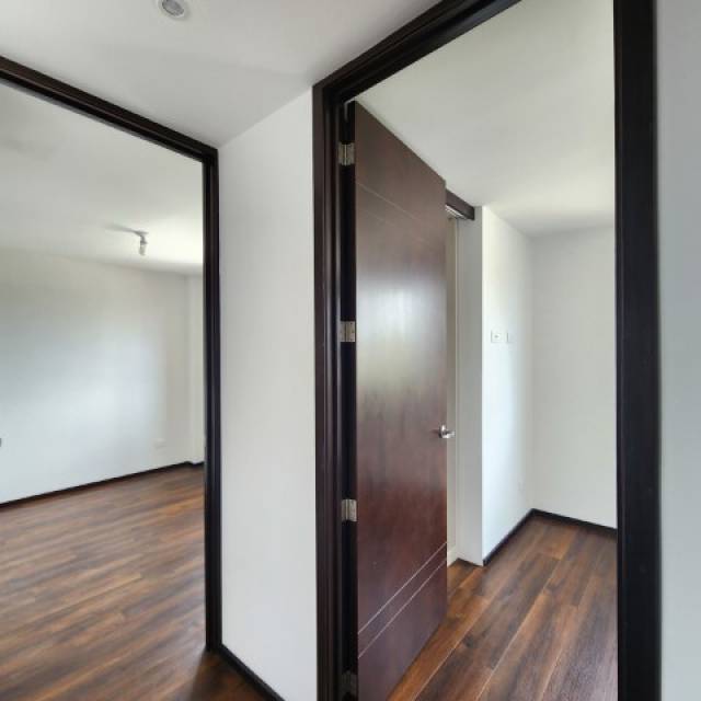 Apartamento en Venta de 3 habitaciones y balcón Zona 12 - Miniatura 6
