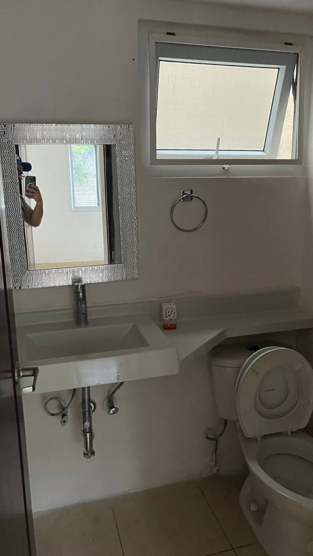 RENTO APARTAMENTO NUEVO EN PARQUE 7 - Miniatura 6