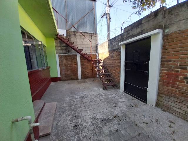 RENTO BODEGA EN ZONA 8 AVENIDA LA CASTELLANA - Image 3