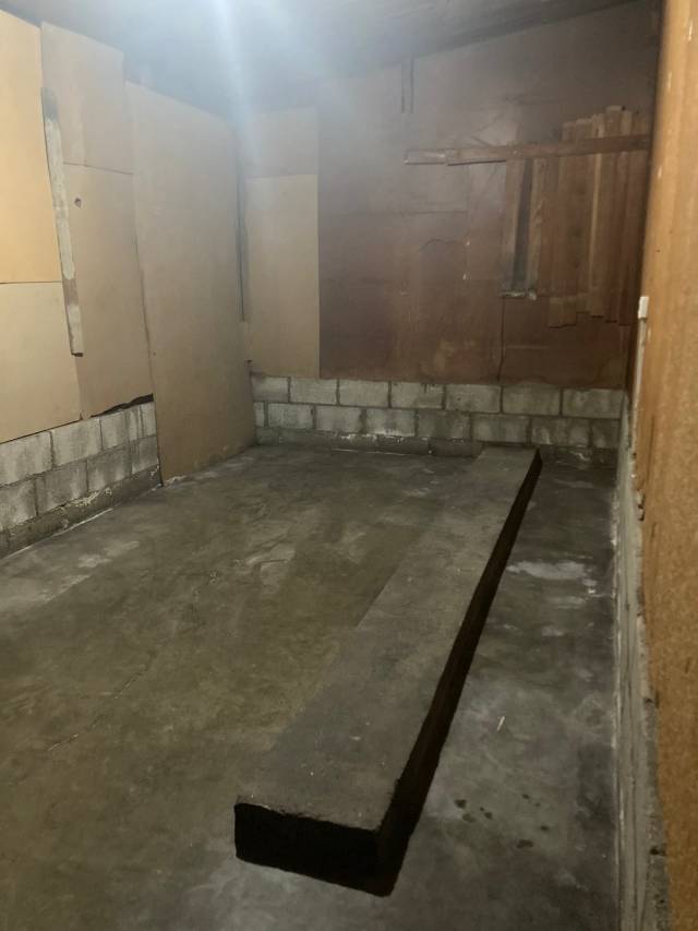 RENTO BODEGA EN ZONA 8 AVENIDA LA CASTELLANA - Miniatura 7