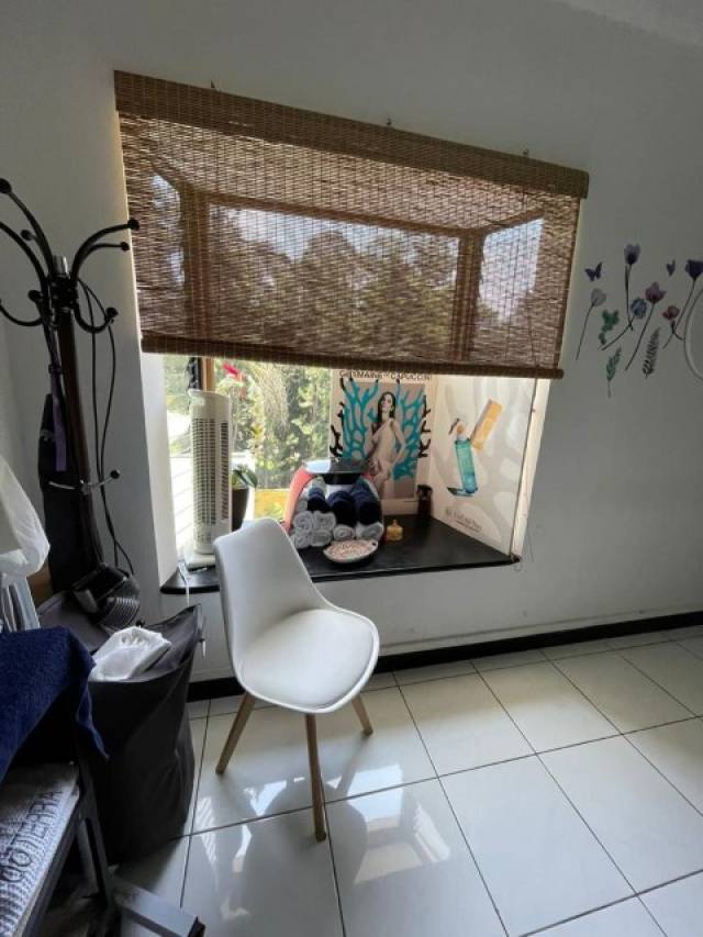 Derecho de Llave en Venta Salón y Spa Zona 15 - Miniatura 16
