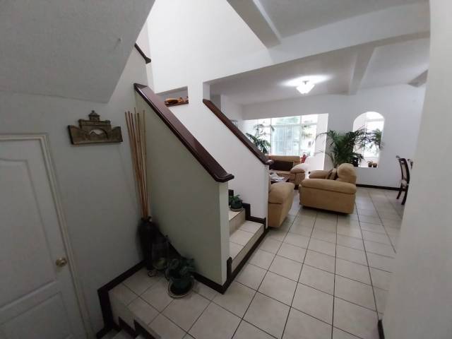 EN VENTA CASA EN PINARES - Miniatura 8