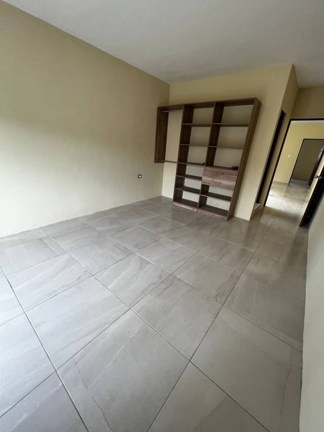VENDO CASA EN CIUDAD SAN CRISTOBAL, CONDOMINIO PINARES - Miniatura 5