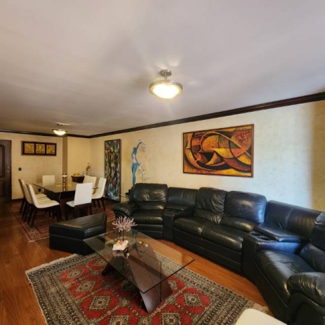 Apartamento en Venta Zona 14 Américas Edificio Vivaldi - Image 3