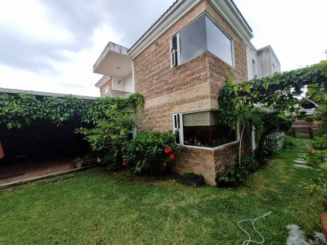 Casa en Venta San Isidro zona 16 - Image 1