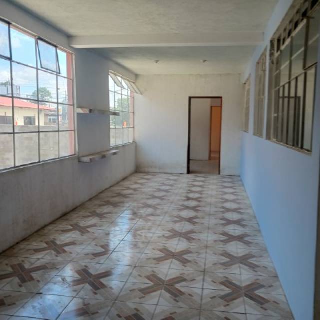 Casa Grande para Uso Comercial en Renta Zona 12 Ciudad - Miniatura 2