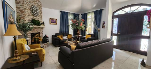 EN VENTA- Casa cerca del Club La Montaña, Mixco - Miniatura 5