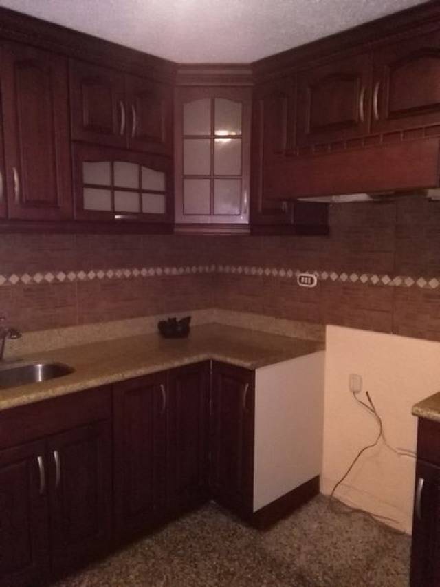 CITYMAX DIAMOND VENDE LINDA CASA EN SAN CRISTOBAL - Image 1