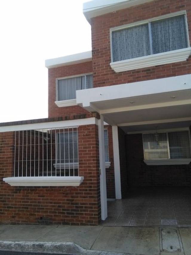 CITYMAX DIAMOND VENDE LINDA CASA EN SAN CRISTOBAL - Image 3