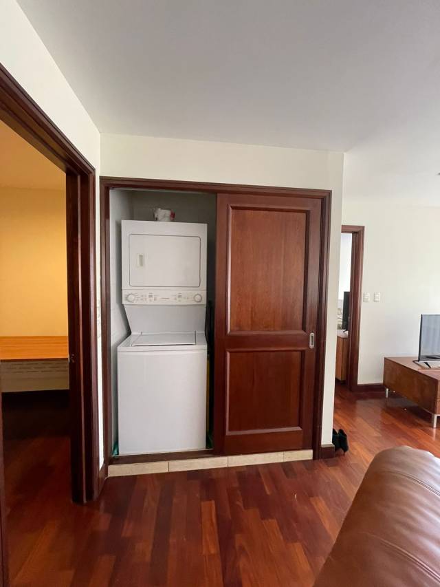 Apartamento Amueblado en Renta Zona 10 Santa MarÍa - Miniatura 7
