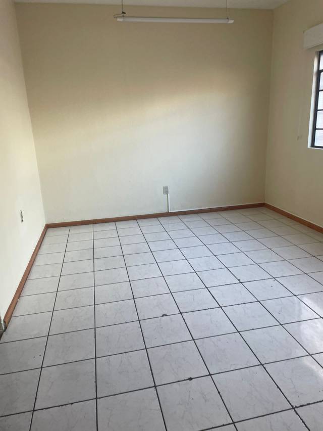 Oficina en Renta Zona 10 para oficina o clínica - Miniatura 7