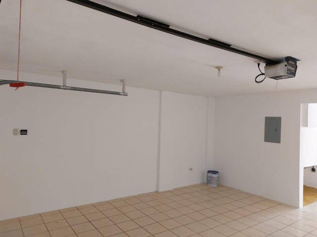 CASA EN VENTA en ZONA 5, Colonia Santa Ana - Image 2