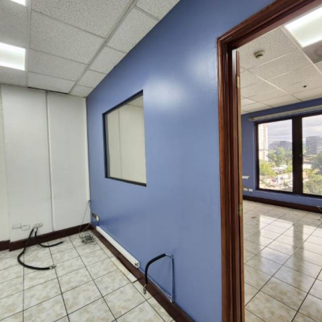Oficina en Renta Zona 10 Guatemala, Torre Citibank - Miniatura 5