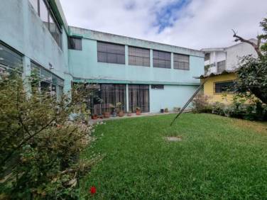 Casa Para Uso Comercial en Renta - Image 1