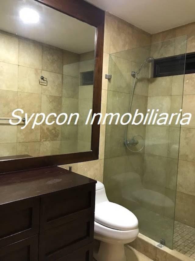 Apartamento en renta de 2 dormitorios zona 13 - Image 5
